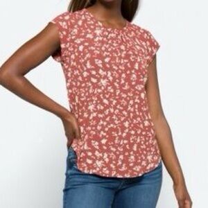 Monday Fun Satin Pleated Floral Top